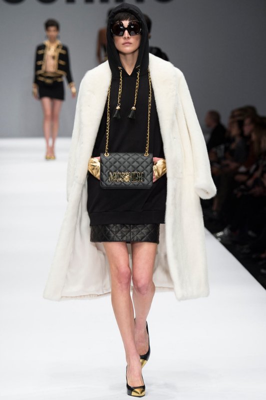 Неделя моды в Нью Йорке: Moschino осень-зима 2014/2015 Неделя моды в Нью Йорке: Moschino осень-зима 2014/2015