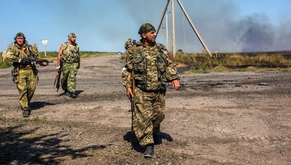 Ополченцы пытаются взять под контроль второй КПП в Донецкой области Ополченцы пытаются взять под контроль второй КПП в Донецкой области