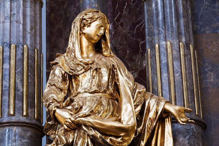 1280px-Church_of_the_Infant_Jesus_of_Prague_-_8155 (700x467, 118Kb)