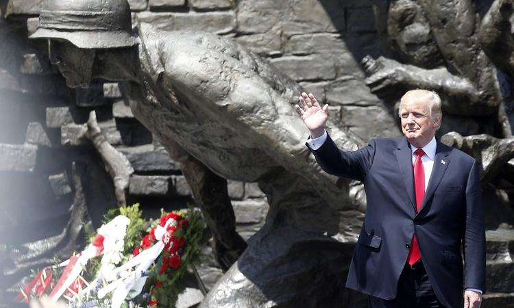 Трамп назвал Польшу душой и сердцем Европы Трамп назвал Польшу душой и сердцем Европы