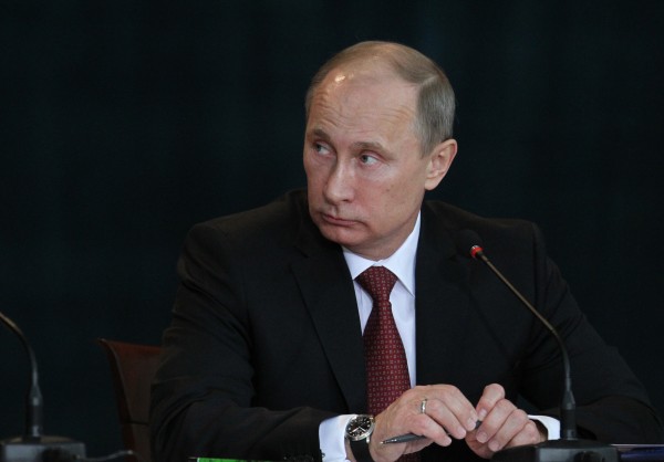 Путин дал указания Генпрокуратуре - бороться с коррупцией в своих рядах
