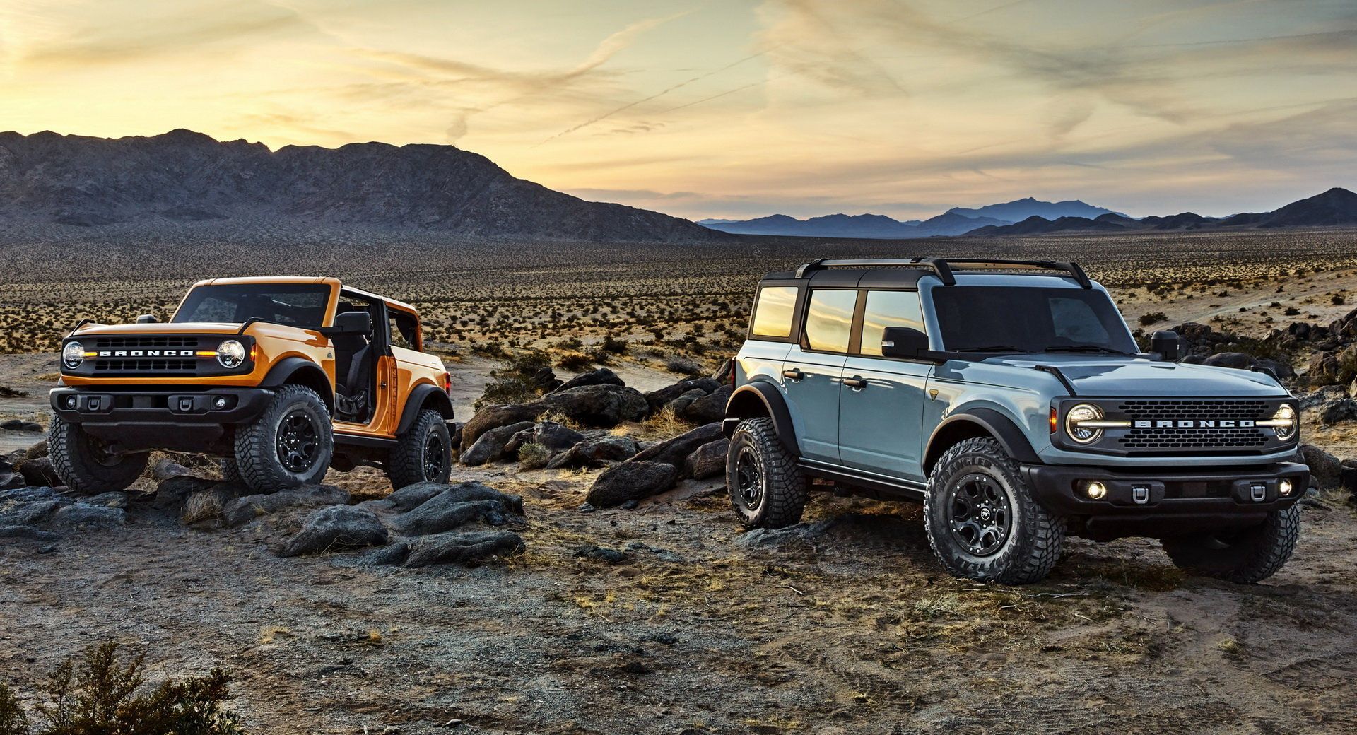 На новый Ford Bronco в США ажиотажный спрос На новый Ford Bronco в США ажиотажный спрос