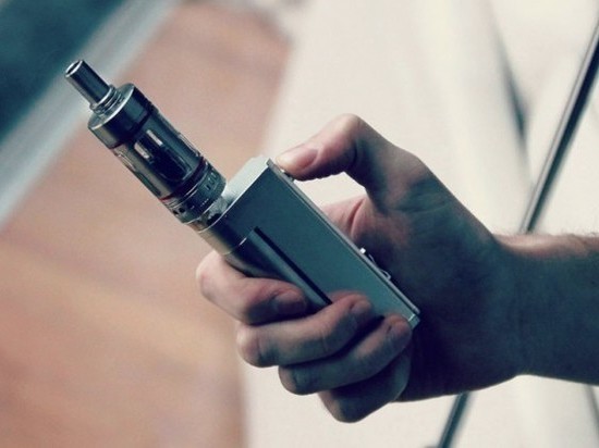 Вейпы «забивают» лёгкие свинцом за сотню затяжек — учёные из США