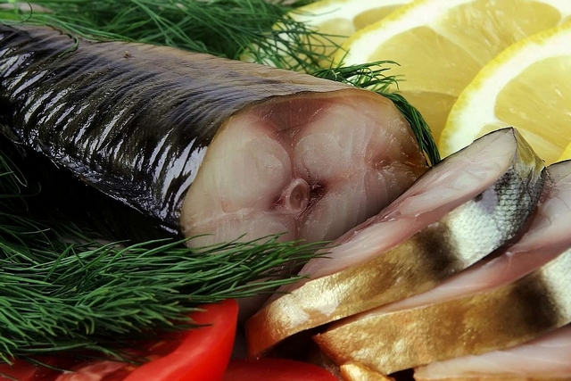 Скумбрия под копченую в домашних условиях Скумбрия под копченую в домашних условиях