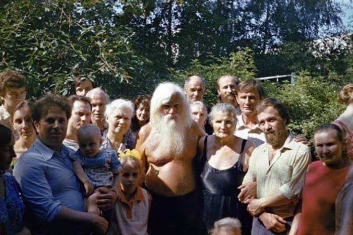 Самый популярный в СССР в 1980-х гг. целитель Порфирий Иванов | Фото: paranormal-news.ru Самый популярный в СССР в 1980-х гг. целитель Порфирий Иванов | Фото: paranormal-news.ru