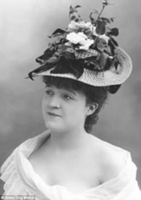 Женщины, которые правили Парижем из постели: скандальный каталог с парижскими куртизанками XIX века интересное, история, фотографии