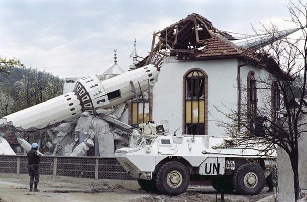 1993 год в цвете: Современность, успевшая стать историей 1993 год в цвете: Современность, успевшая стать историей