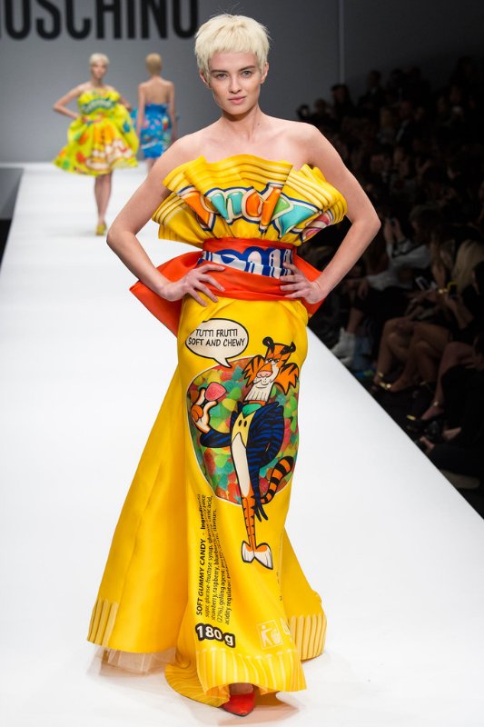 Неделя моды в Нью Йорке: Moschino осень-зима 2014/2015 Неделя моды в Нью Йорке: Moschino осень-зима 2014/2015