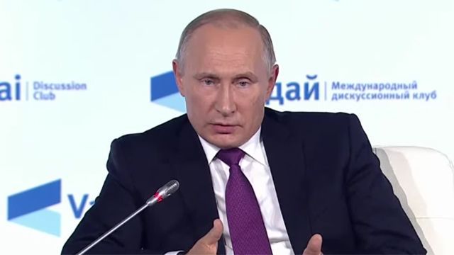 Путин ответил, может ли президентом России стать женщина