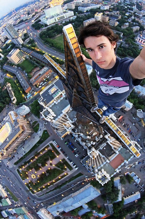 Бесстрашный Кирилл Орешкин, известный под псевдонимом «Русский spiderman». Бесстрашный Кирилл Орешкин, известный под псевдонимом «Русский spiderman».