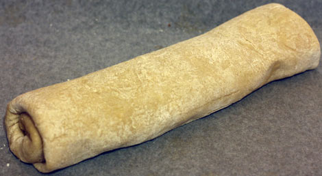 Рулет с начинкой сырой