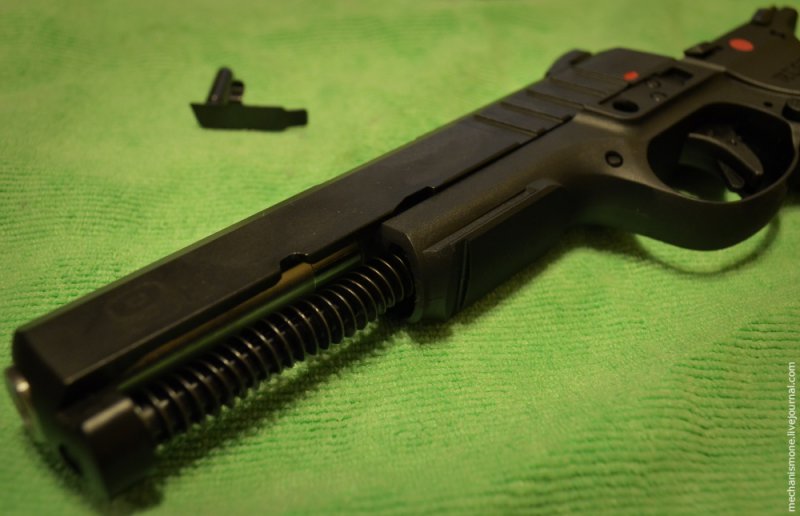 Partial disassembly and cleaning of the gun Ruger CP9