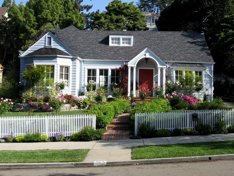 front-yard-rms_cottage-style-garden-ebboy-05_s4x3.jpg.rend_.hgtvcom.1280.960.jpeg front-yard-rms_cottage-style-garden-ebboy-05_s4x3.jpg.rend_.hgtvcom.1280.960.jpeg