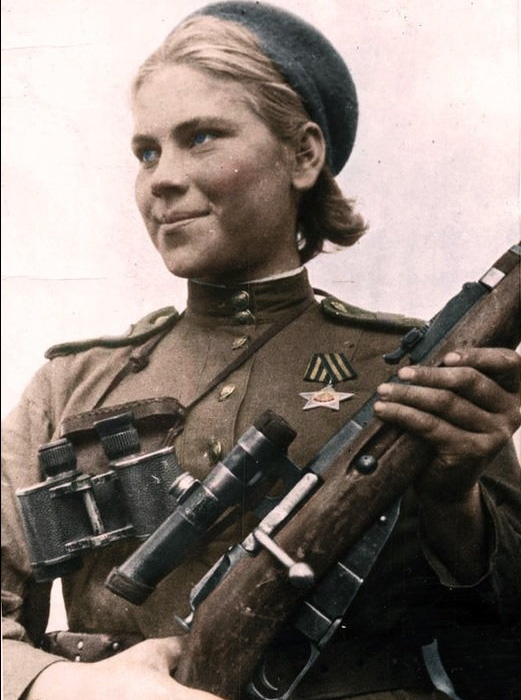 Роза Шанина, советский одиночный снайпер. Стала первой женщиной — кавалером Ордена Славы. Роза Шанина, советский одиночный снайпер. Стала первой женщиной — кавалером Ордена Славы.