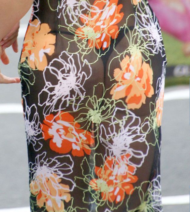 Интригующая одежда милых дам