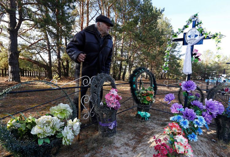 Этому дедушке из Чернобыля 90 лет, и у него есть один секрет!