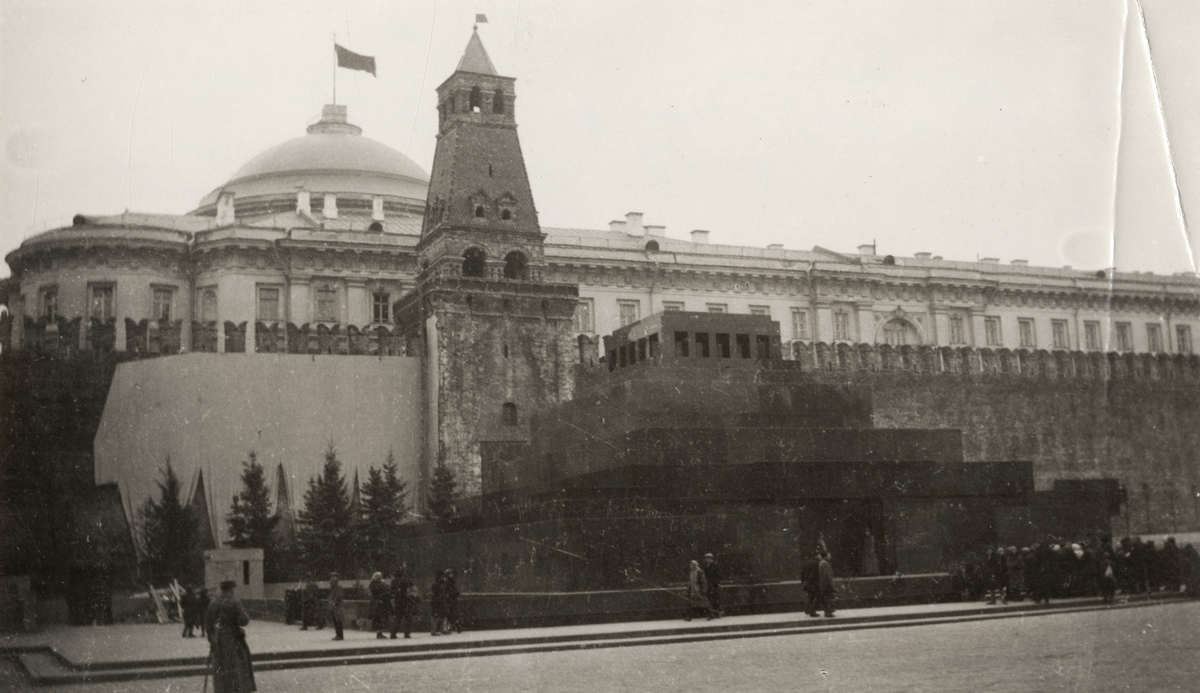 Жизнь Москвы 30-х годов Жизнь Москвы 30-х годов