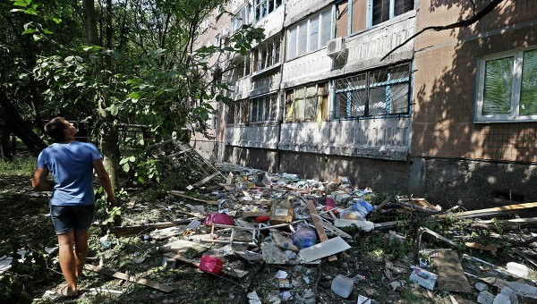 Энергетики восстановили электричество в 10 тыс частных домов в Донецке Энергетики восстановили электричество в 10 тыс частных домов в Донецке