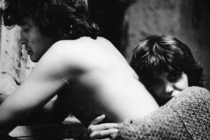Виктор Цой и Марина Смирнова в фильме *Игла*, 1988 | Фото: rus.delfi.lv Виктор Цой и Марина Смирнова в фильме *Игла*, 1988 | Фото: rus.delfi.lv