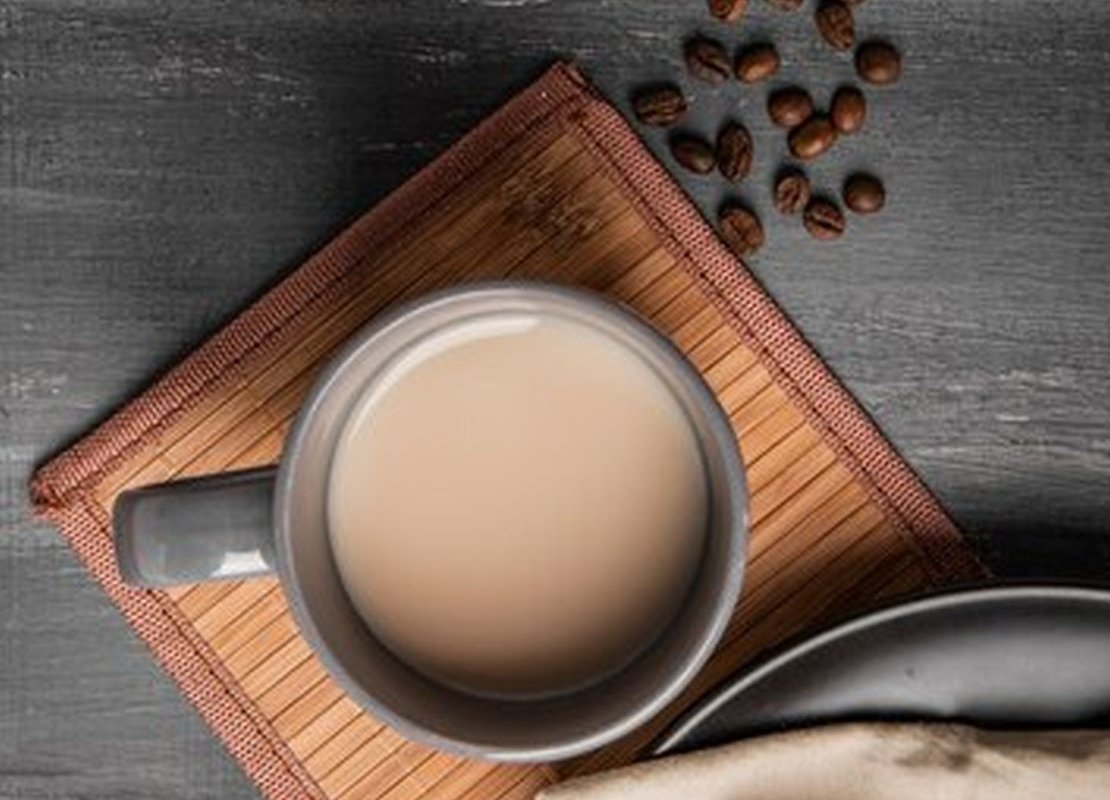 Диетолог Арзамасцев: кофе с молоком следует считать отдельным приемом пищи