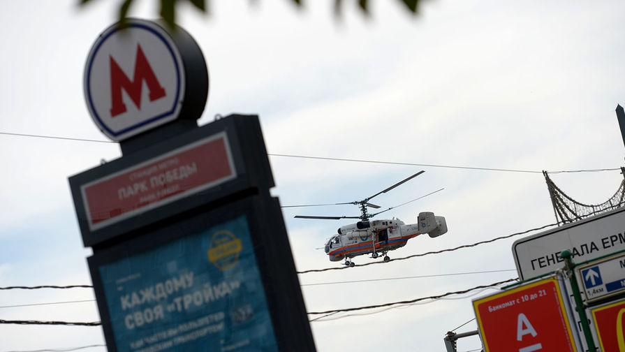 Вагоны поезда в метро Москвы оторвались на ходу