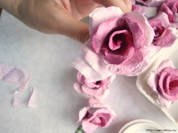 tutorial-rose-di-cartone-uova-144 (700x525, 156Kb)