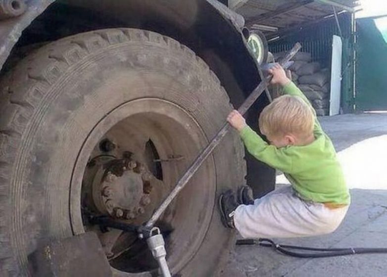 Самостоятельности этих детей можно только позавидовать!