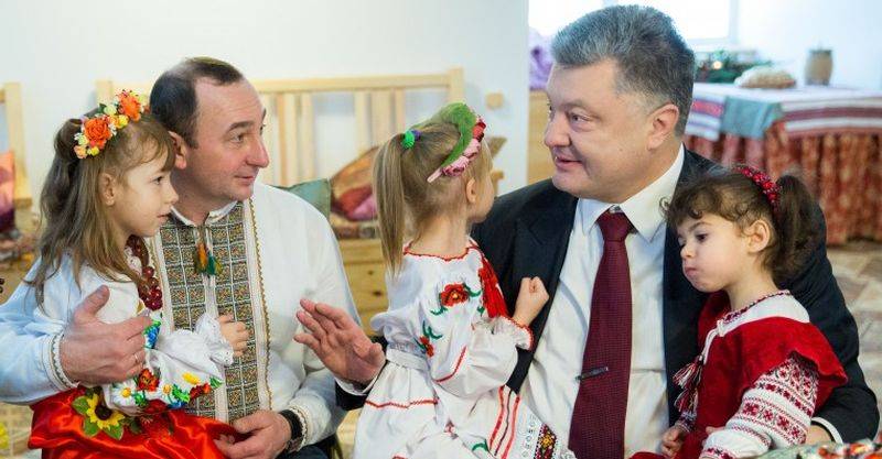 Украинские патриоты бьют тревогу - Порошенко задумал массовое кровопролитие Украинские патриоты бьют тревогу - Порошенко задумал массовое кровопролитие