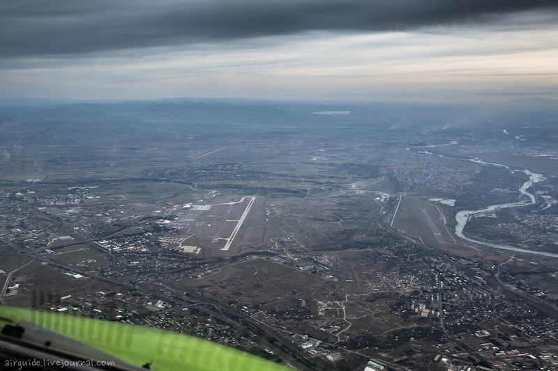 В Грузию и к сожалению сразу обратно. А-320, Минводы, авиация, домодедово, закат, кавказ, небо, пилот, полет, работа, самолет, тбилиси, фото