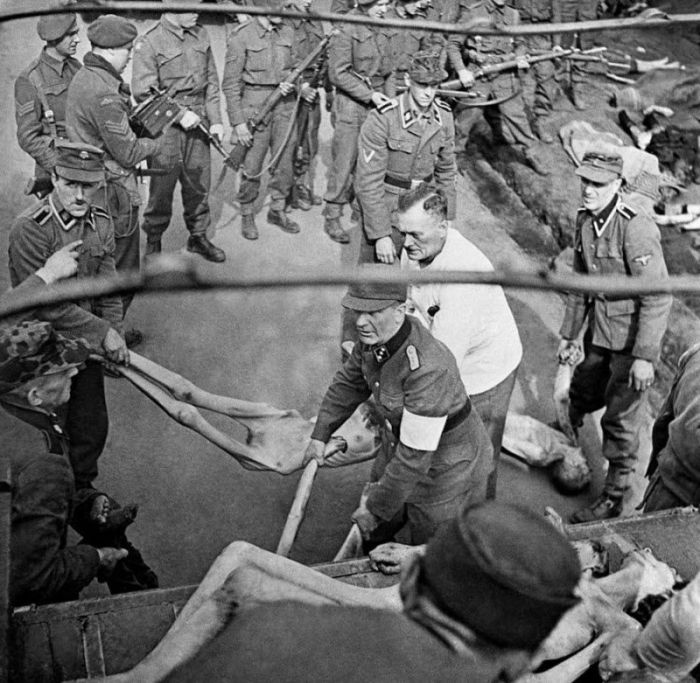 Хроникальные фотографии из фашистских лагерей смерти, которые были сделаны после освобождения Концлагерь (фото). Самые страшные фотографии из фашистских лагерей смерти