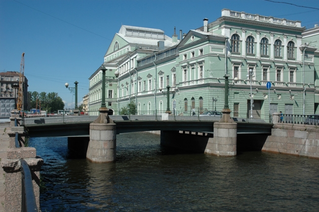 Гид по петербургским каналам... и канавкам Гид по петербургским каналам... и канавкам