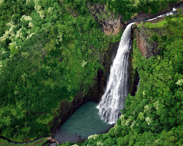 Водопад Manawaiopuna Гавайи. Каякам здесь не место. Самые причудливые и величественные водопады планеты. Фото с сайта NewPix.ru