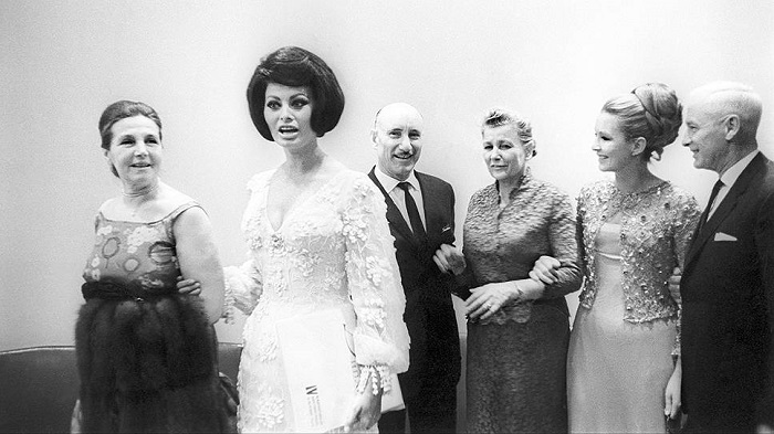 Тамара Макарова, Софи Лорен, Сергей Герасимов, Екатерина Фурцева и Марина Влади на московском кинофестивале, 1965 г. Тамара Макарова, Софи Лорен, Сергей Герасимов, Екатерина Фурцева и Марина Влади на московском кинофестивале, 1965 г.