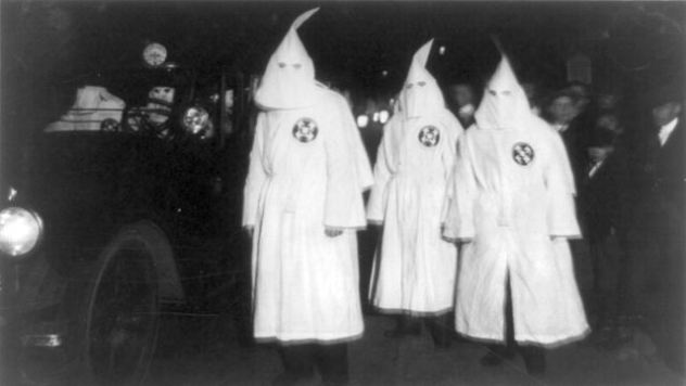 640px-Ku_Klux_Klan_Virgina_1922_Parade