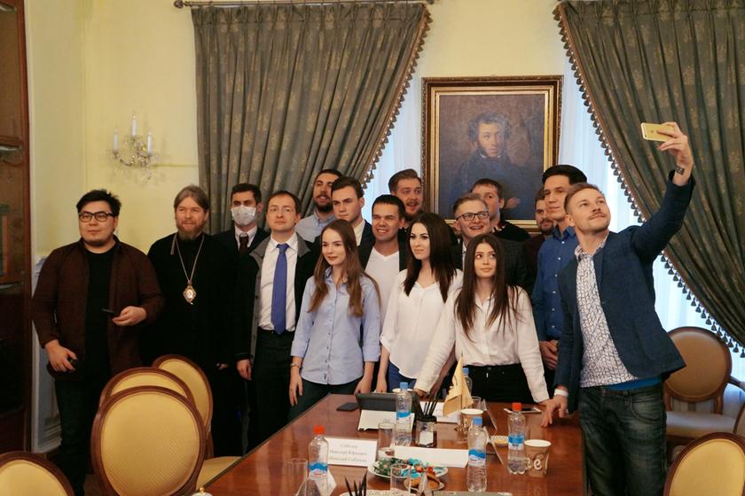 навальный блогеры майдан