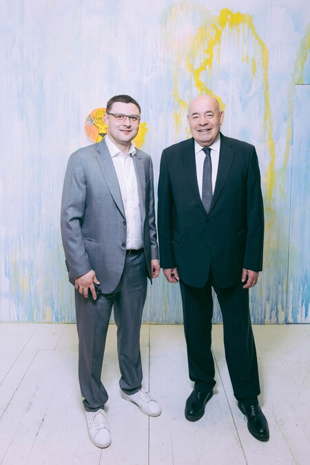 Валерий Меладзе с дочерьми, Тимати, Егор Крид и другие на открытии выставки в Москве Валерий Меладзе с дочерьми, Тимати, Егор Крид и другие на открытии выставки в Москве Звезды,Новости о звездах