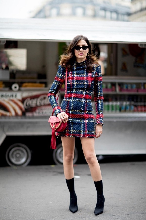 Как носить сумку через плечо аксессуары,мода и красота,модные тенденции,одежда и аксессуары