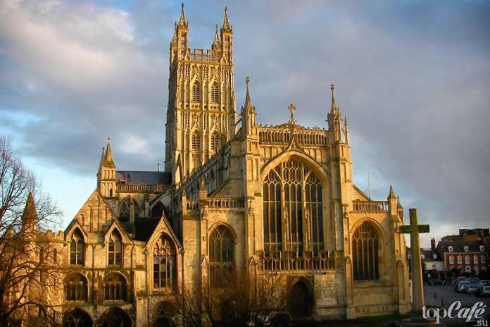 Перпендикулярная готика