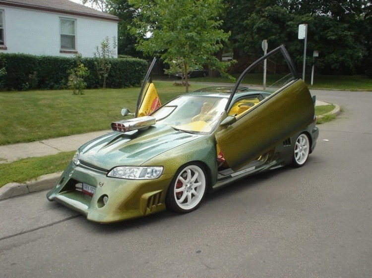 25 людей, которые сильно переборщили с тюнингом своих авто 