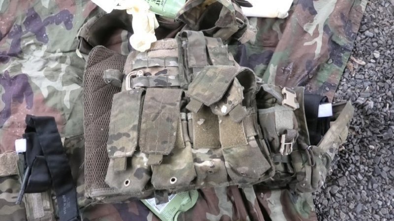 Снаряжение, снятое бойцами ВС ДНР с тела Дмитрия Каплунова