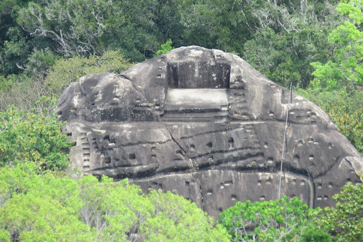 Точный объект. Royal Palace Complex of King Kashyapa Sigiriya.