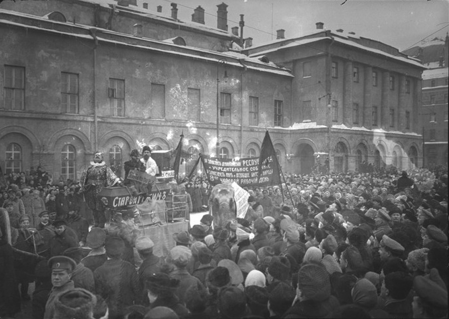 Революция 1917 в москве. Революция в Москве 1917. Малый театр 1917. Театр революции в Москве 1937 год. Театр в годы революции 1917.