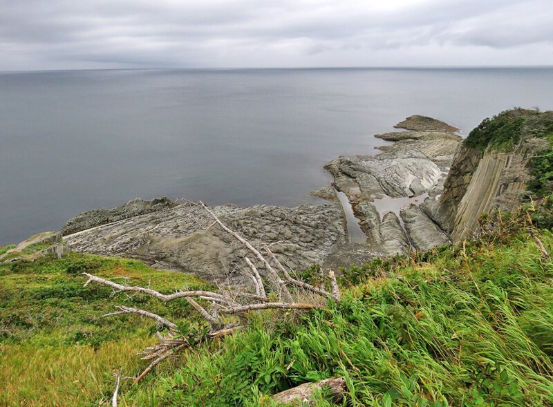 Кунашир: мыс Столбчатый Кунашир: мыс Столбчатый