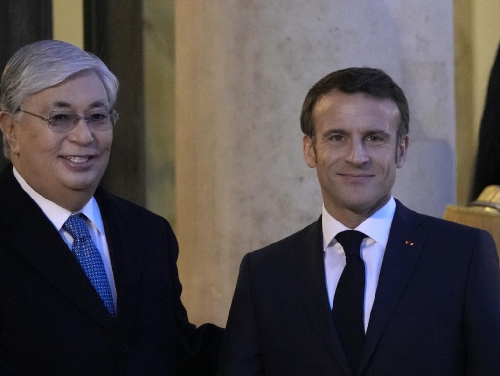 Эмманюэль Макрон привезёт в Казахстан атомного «троянского коня»