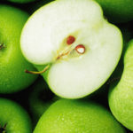 Зелёное яблоко в разрезе