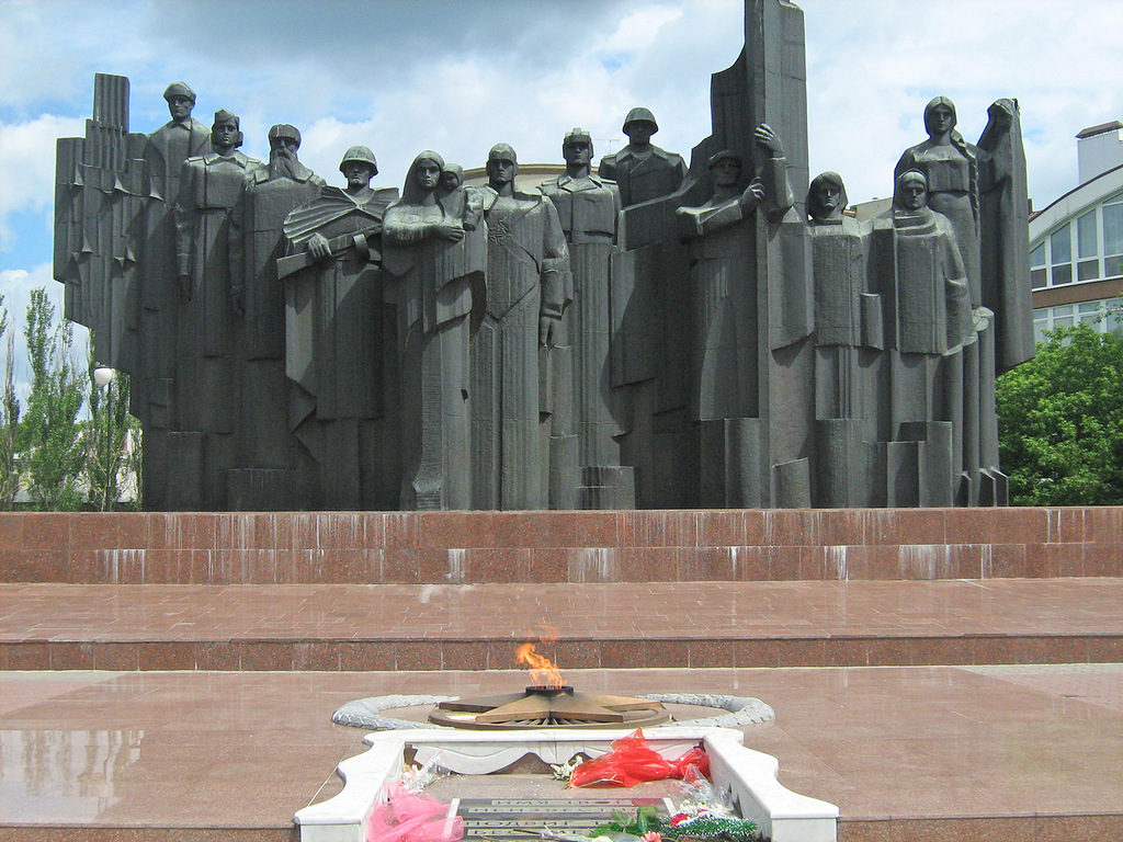 Адреса памятников воронежа. Город Воронеж мемориал. Мемориал Воронеж памятники. Памятник Победы Воронеж.