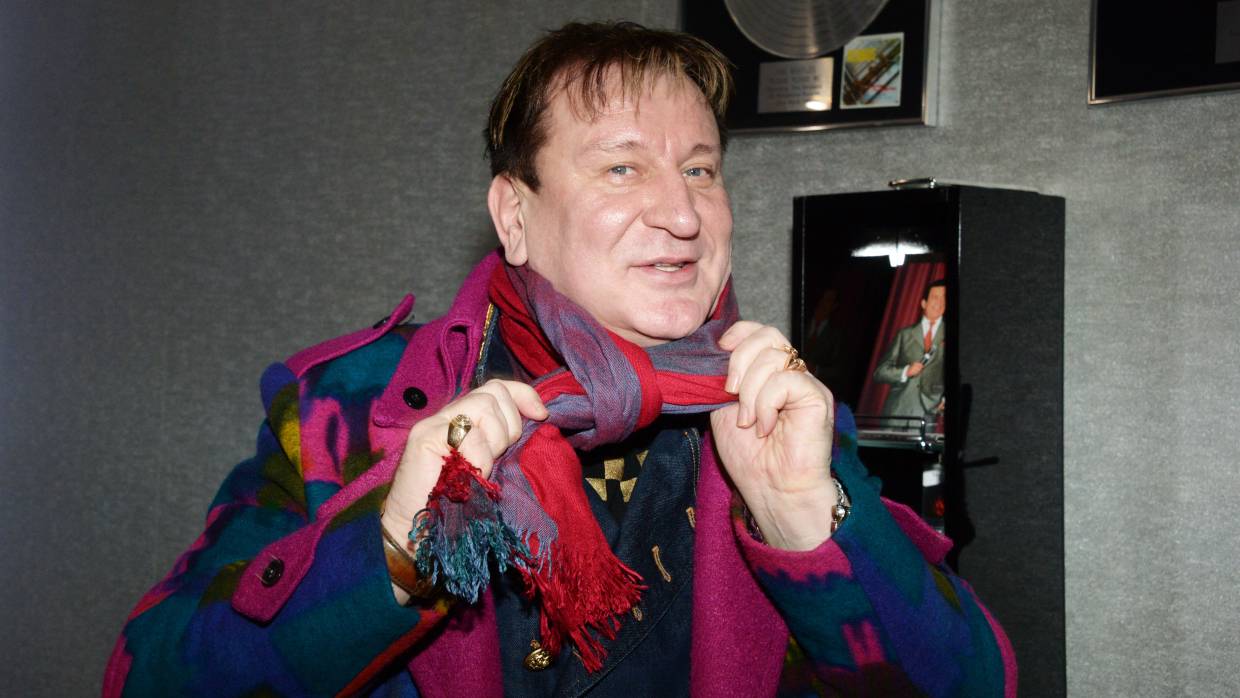 Сергей Пенкин назвал имена тех, кто получил подарки от бизнесмена Исмаилова Сергей Пенкин назвал имена тех, кто получил подарки от бизнесмена Исмаилова Шоу-бизнес