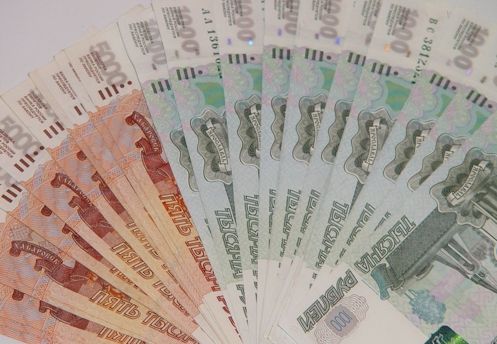 Студент-заочник пойдет под суд за взятку преподавателю в Екатеринбурге