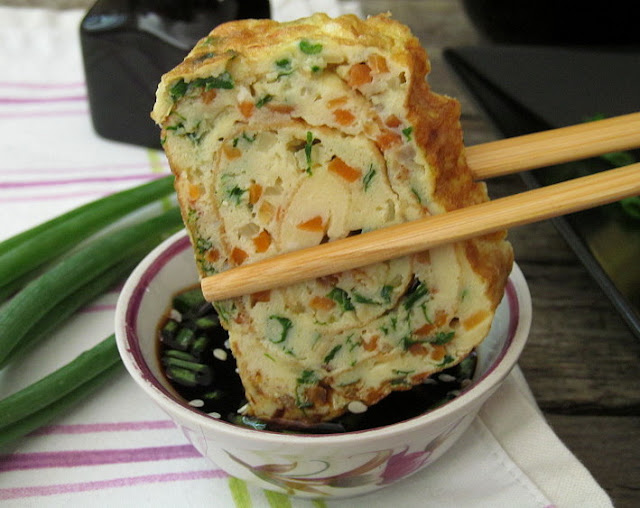 Омлет по-корейски, или корейский яичный ролл  блюда из яиц,кухни мира