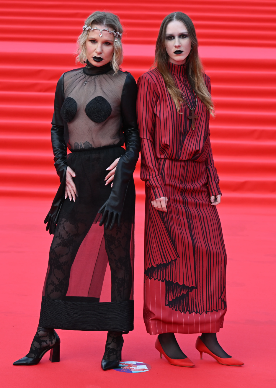 В «голом» платье и с готическим макияжем: Валерия Гай Германика с дочерью на открытии ММКФ-2026 Германика, Валерия, режиссер, Октавия, родила, прошлом, момент, Валерии, любви, история, делилась, ребенка —, готова, платье, девушки, впервые, стала, женщиныВ, зарождать» —, появлялся —